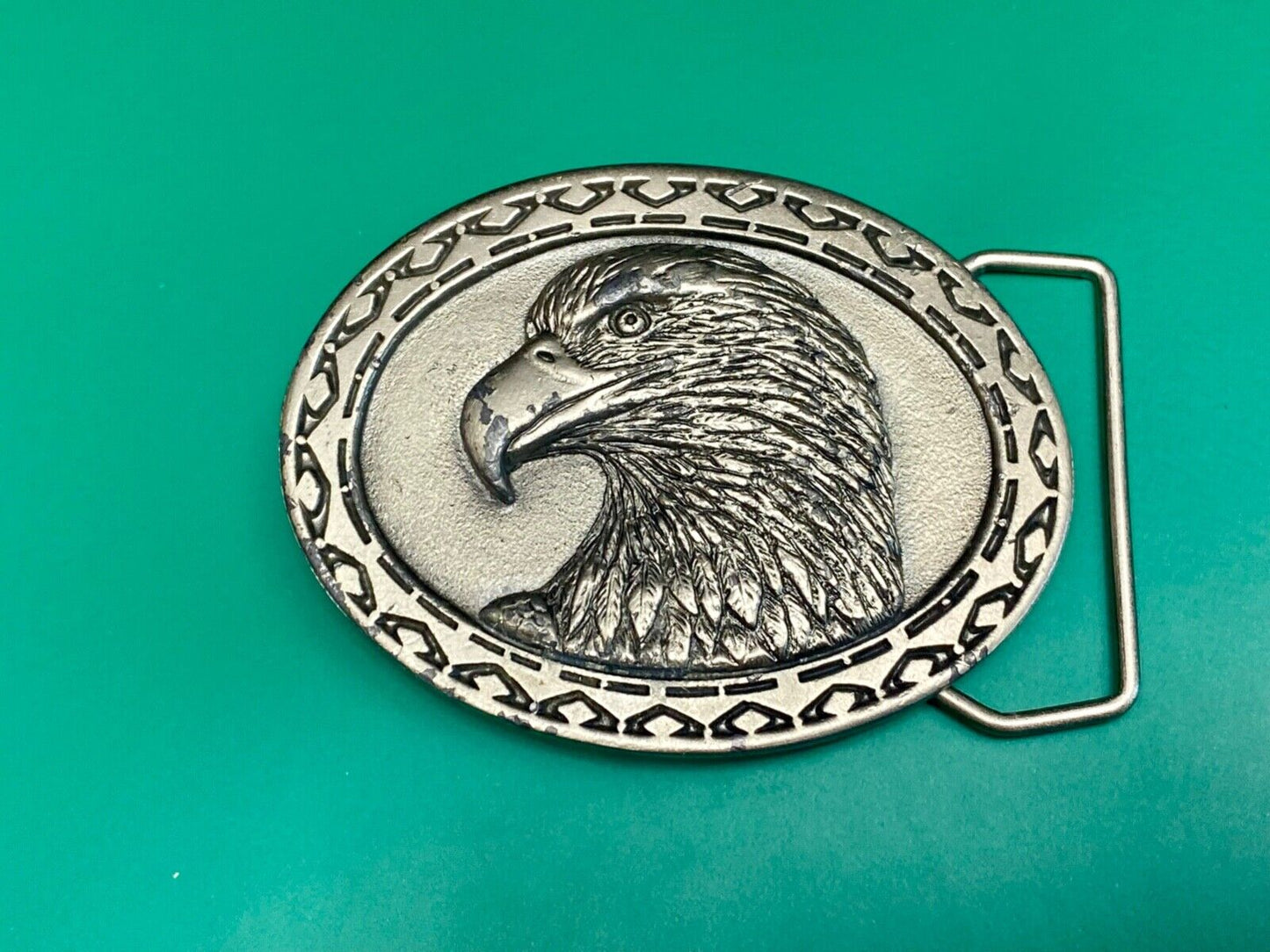 American Bald Eagle bust head with sharp beak Colorado silver star belt buckle