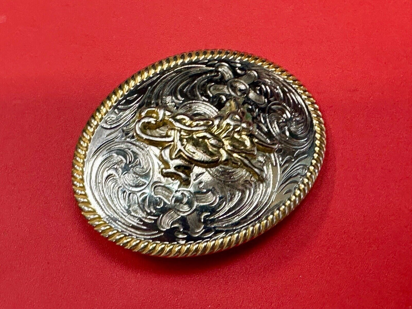 2.5" wide Two tone Vintage western rodeo cowboy belt buckle.