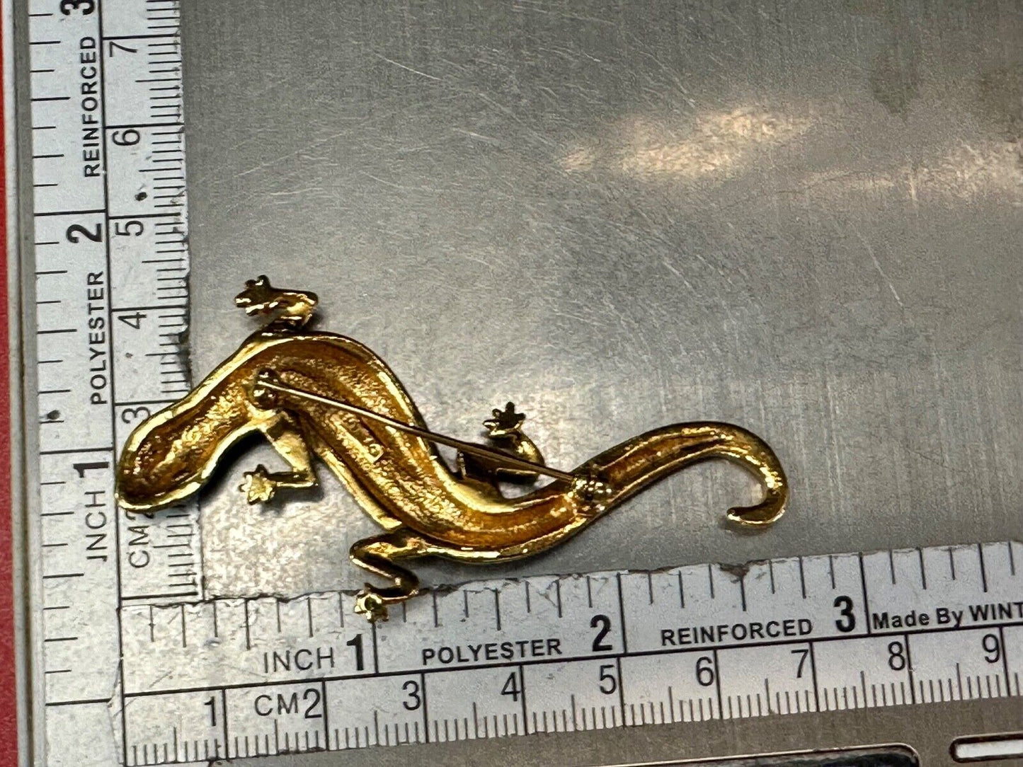 Avon signed Gecko Iguana Jeweled gold tone figural brooch pin