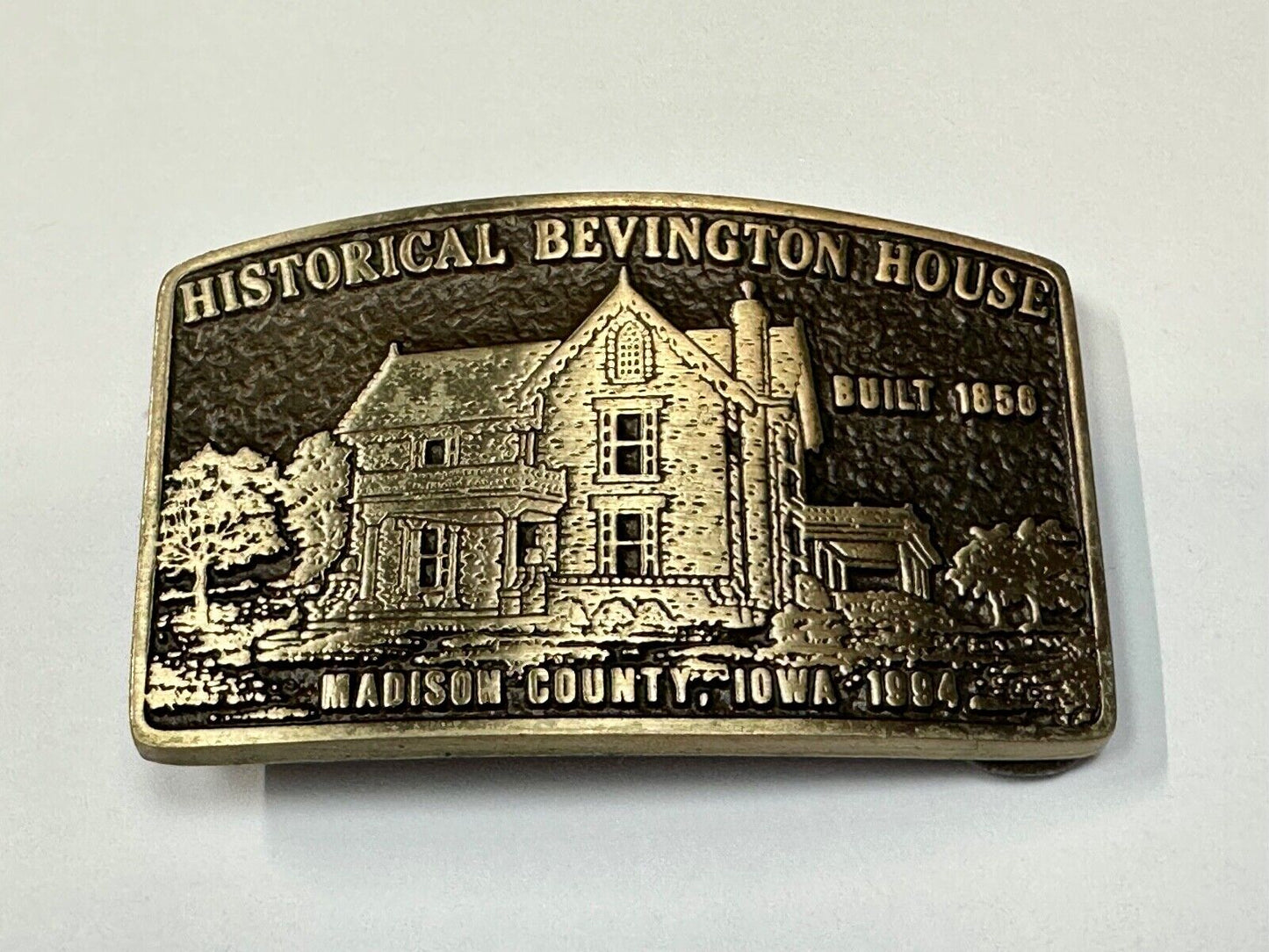 Vintage Historical Bevington House Madison County Iowa commemorative belt buckle