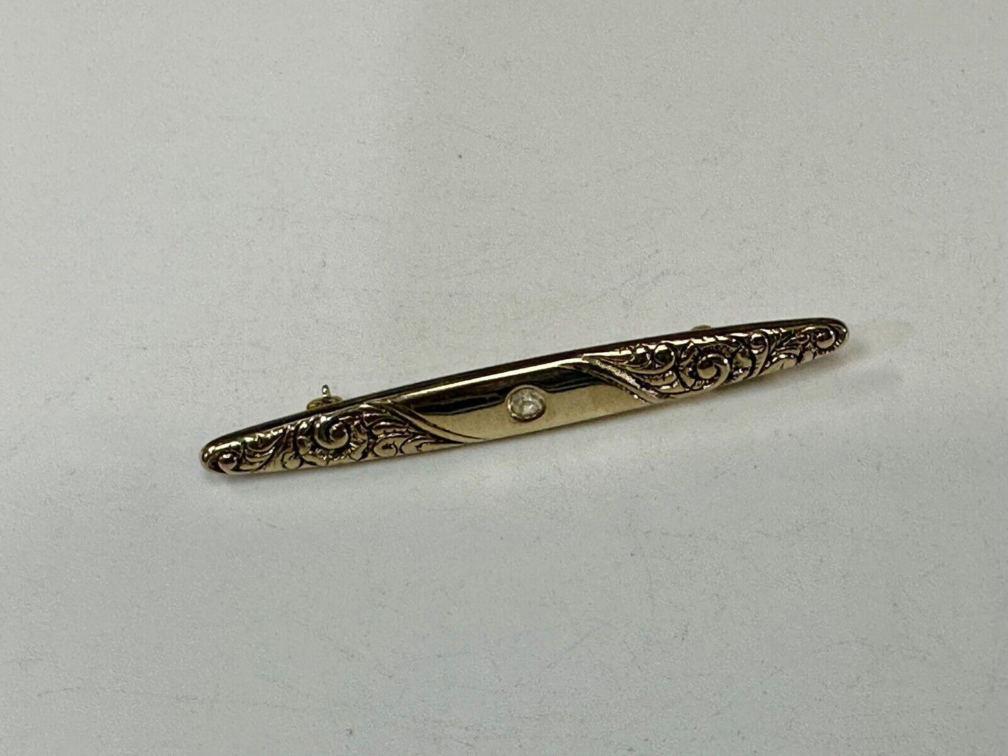 vintage Avon signed gold tone brooch pin