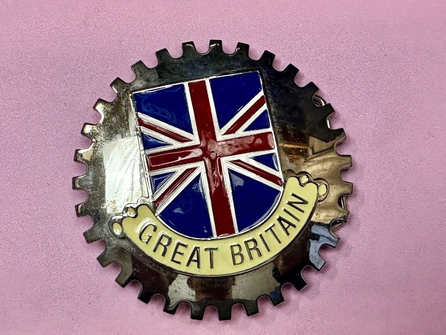 Uk Flag Vintage Gear shaped Silver Tone Belt Buckle by Artifakt