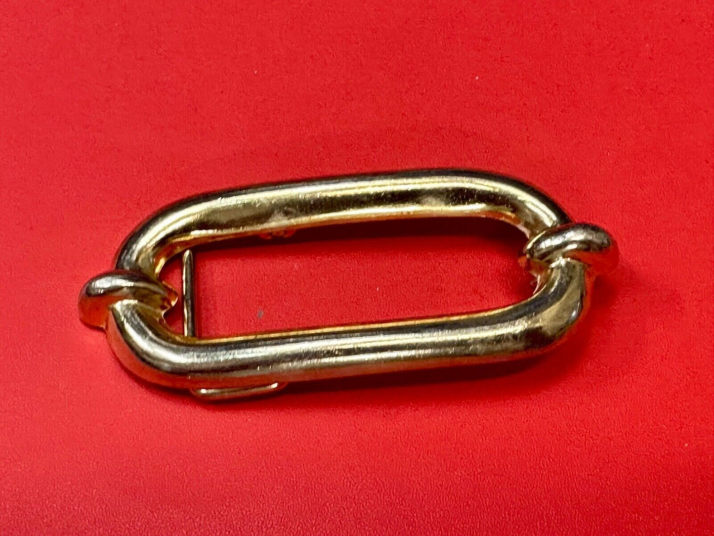 Vintage gold tone Tube Link Pattern belt buckle