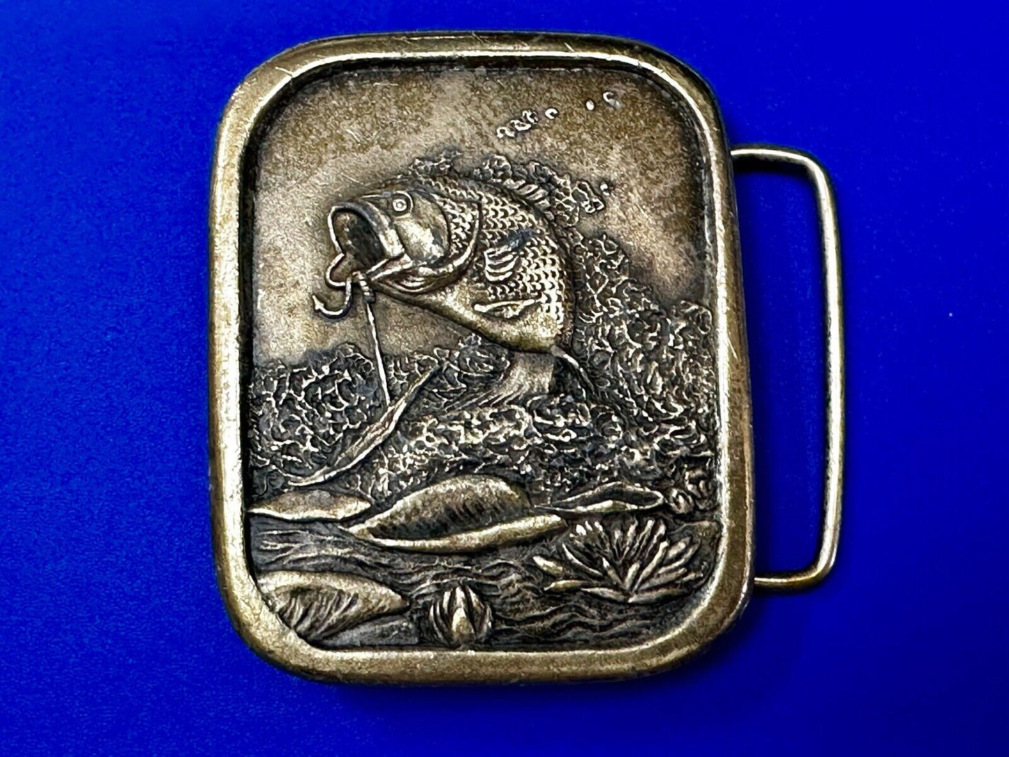 Bass Sport Fishing Vintage 1976 Indiana Metal Craft Belt Buckle