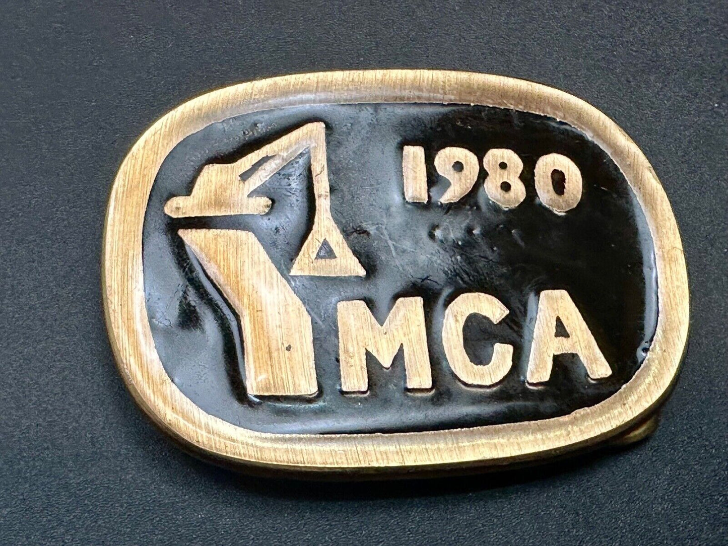 Vintage 1980 MCA crane Construction Street Heavy Equipment belt buckle