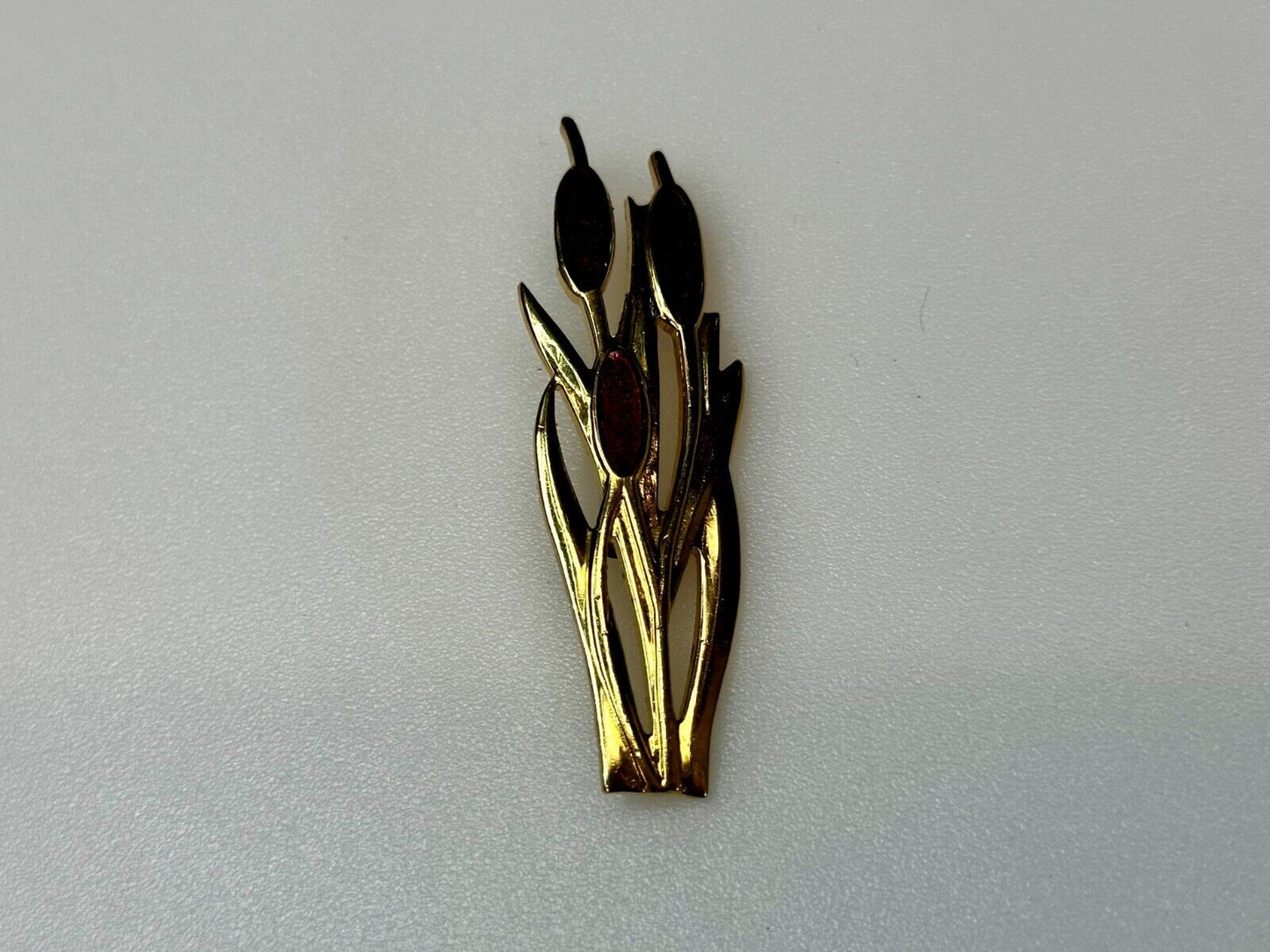 Beautiful Three Red Tulip Flower Gold Tone Vintage Brooch Pin - See Makers Mark!