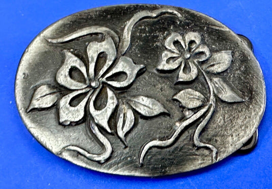 Artisan Pewter? Flower theme belt buckle  - Beautiful and unique!
