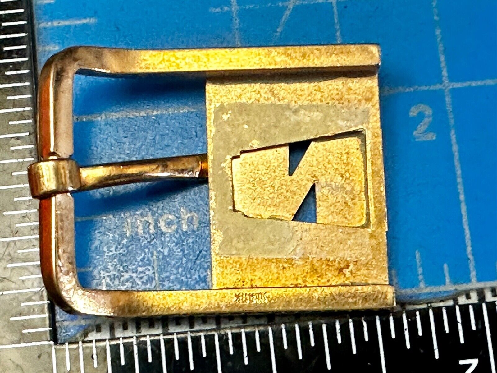 Vintage Letter N Initial Monogram Retro Gold tone Belt Buckle by Swank