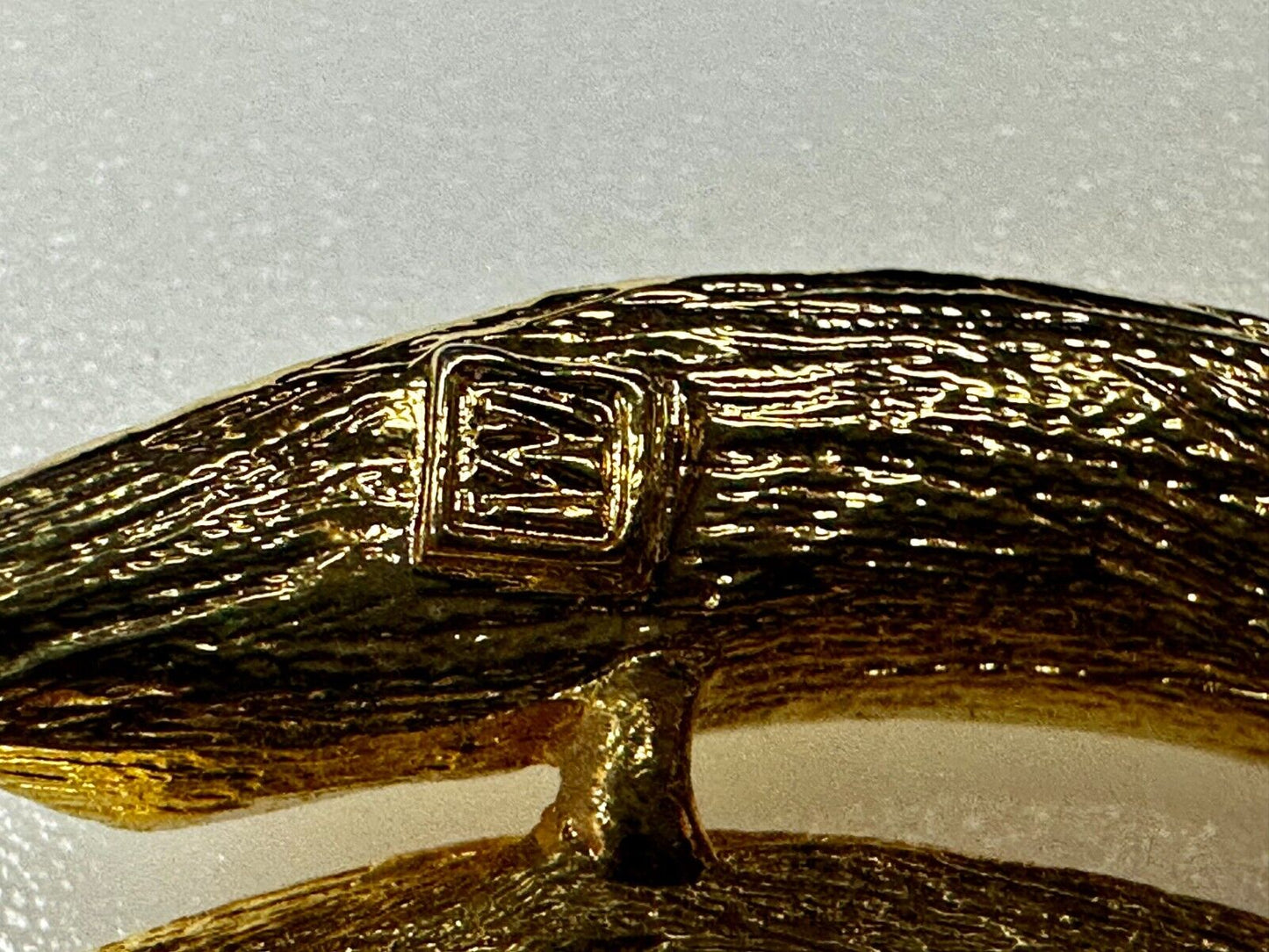 Abstract Leaf Pattern Vintage Textured Gold Tone Brooch Pin Signed by M