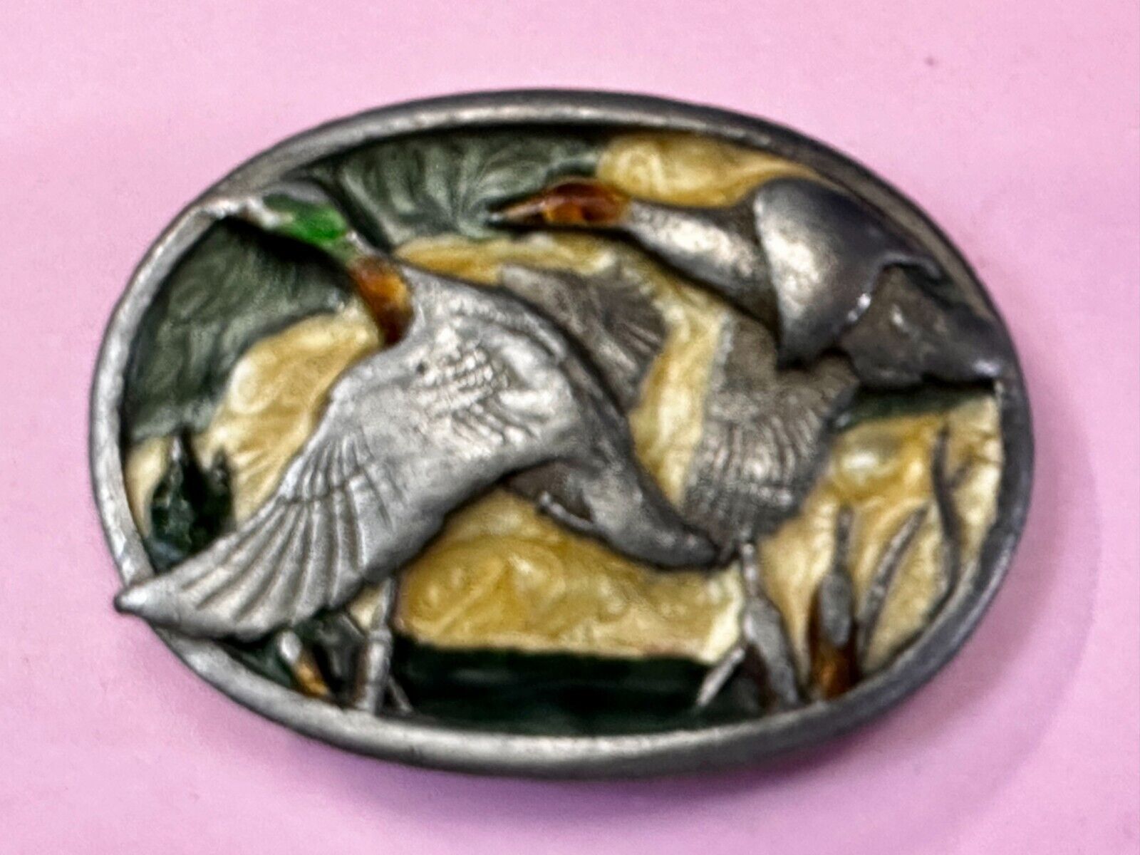 American Wild Mallards Ducks  Flying Over the Lake VTG 1983 Belt Buckle Siskiyou