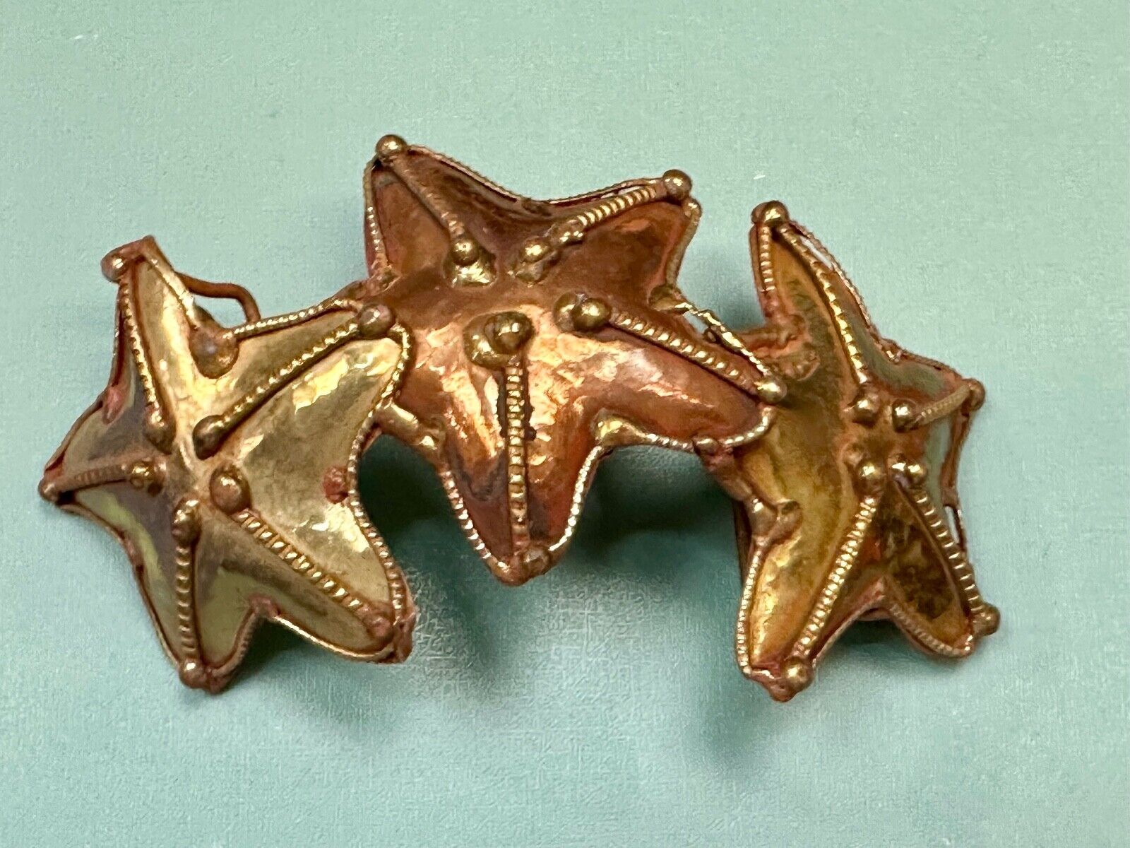 Three connected Starfish Mixed medal & colors , India vibe NOS belt buckle