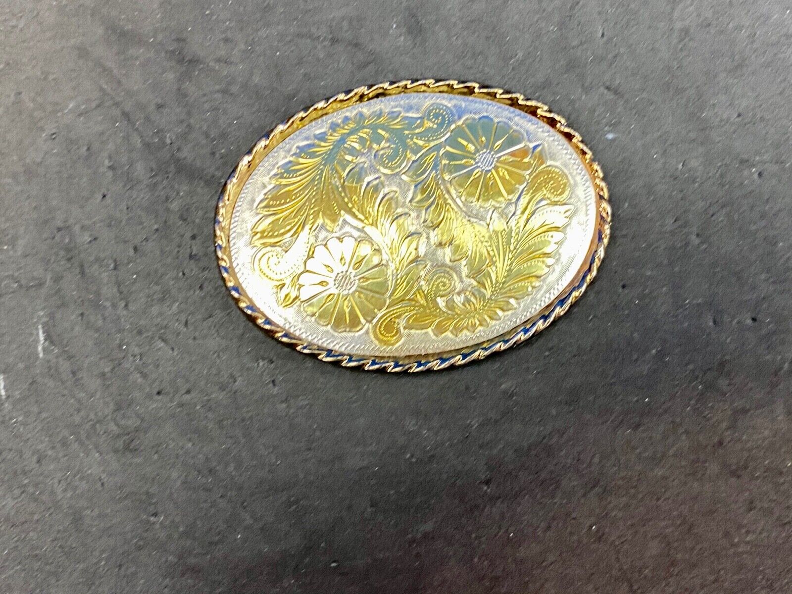 Vintage Etched? mixed metal flower swirl western belt buckle 