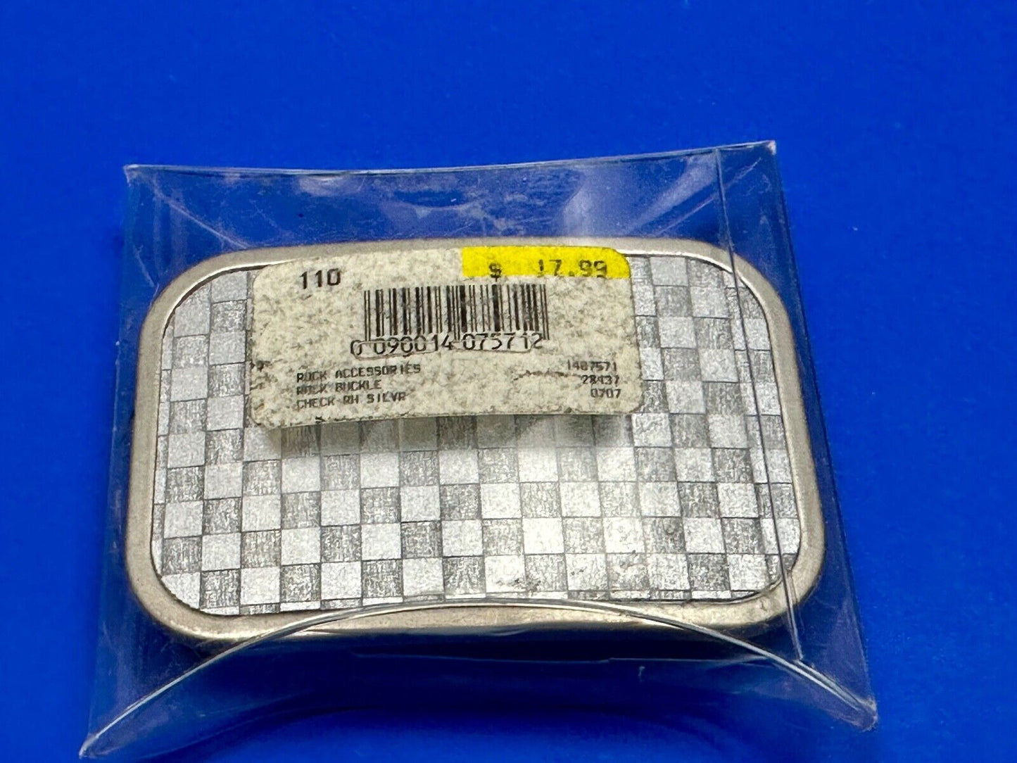 Tic Tac Toe grey WALLPAPER PATTERN  Buckle Down brand belt buckle in packaging