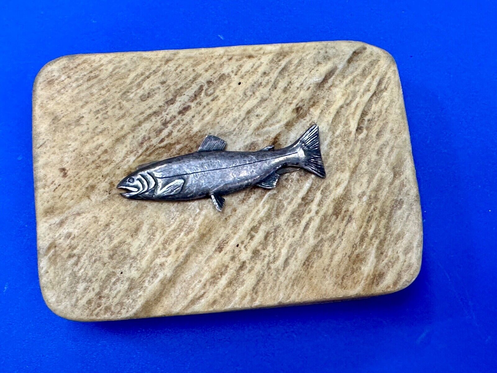 Trout Fish - vintage Native American Indian ART belt buckle - Elemore Alaska