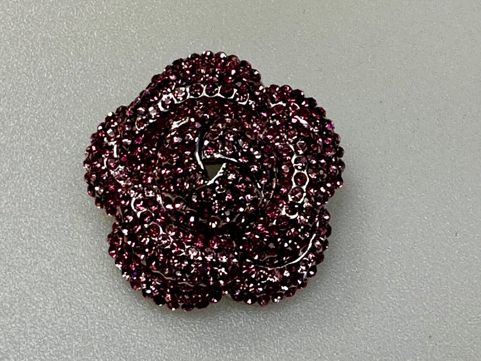 Beautiful  Flower Blossom Red Rhinestone Covered Silver Tone Brooch Pin by Y&J