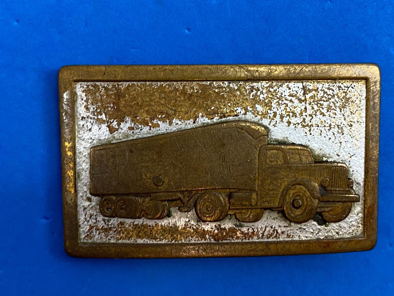 very old Vintage full semi retro Belt Buckle Big Rig Drivers 18 wheelers