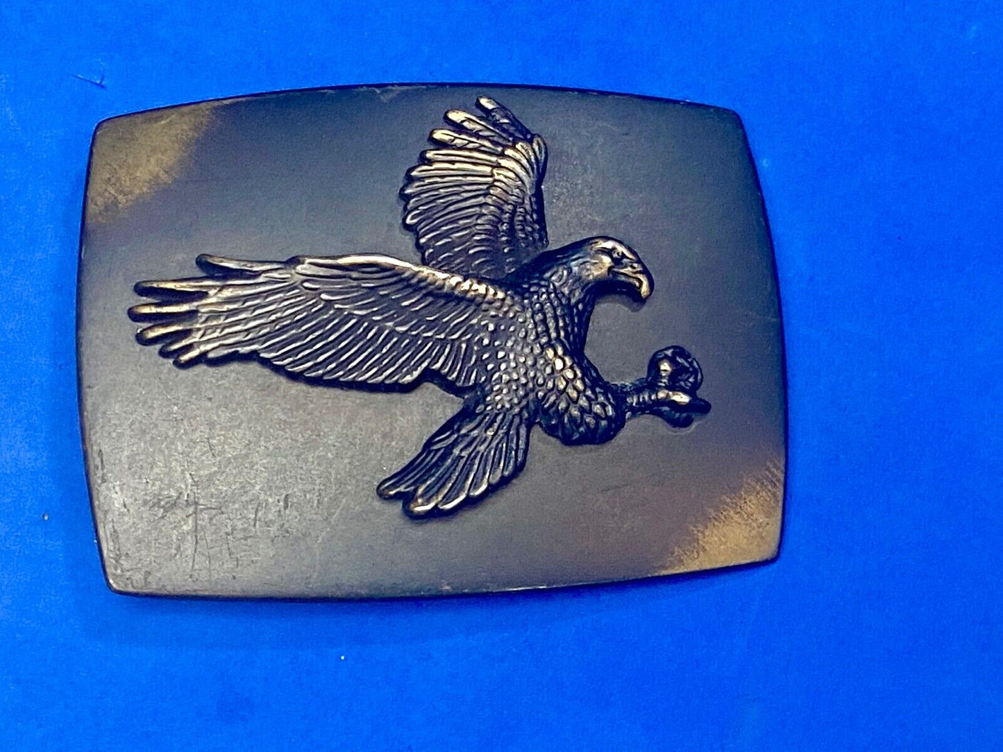 American Eagle Flying Hunting with Claws out! western belt buckle 