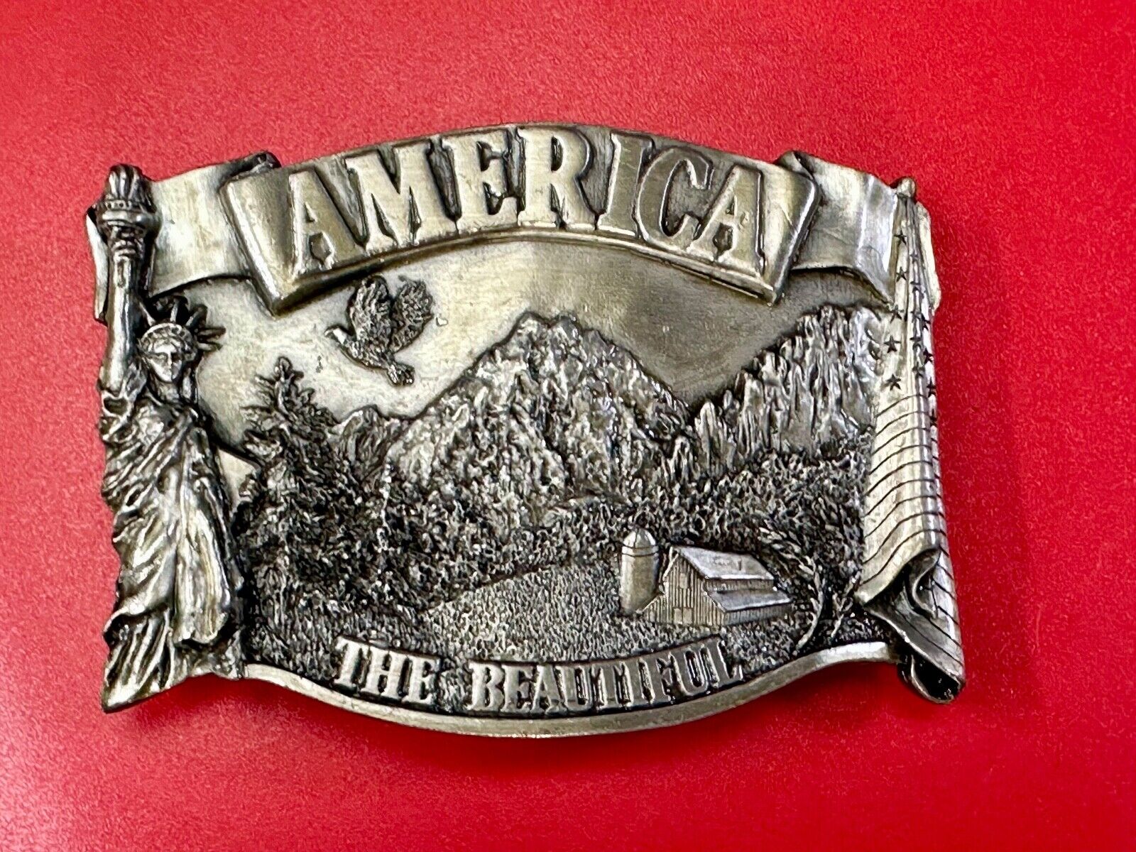 America the beautiful Patriotic United States Vintage 1983 Bergamot belt buckle