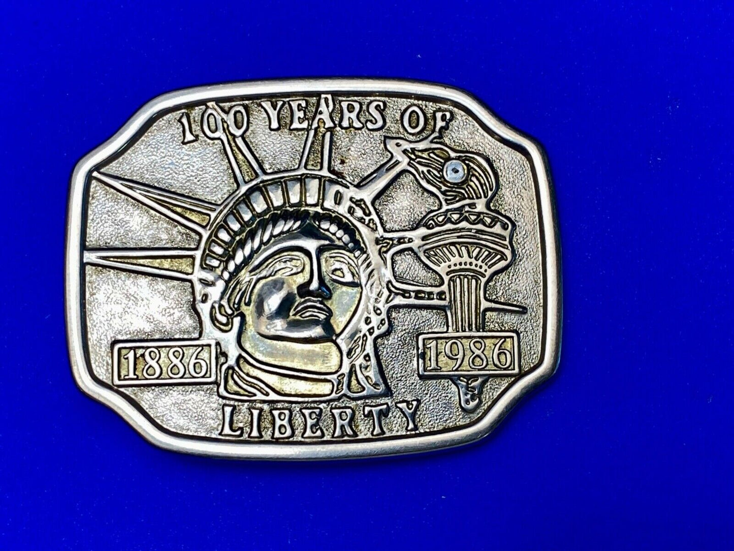 100 YEARS OF LADY LIBERTY -  1986 New York City commemorative belt buckle