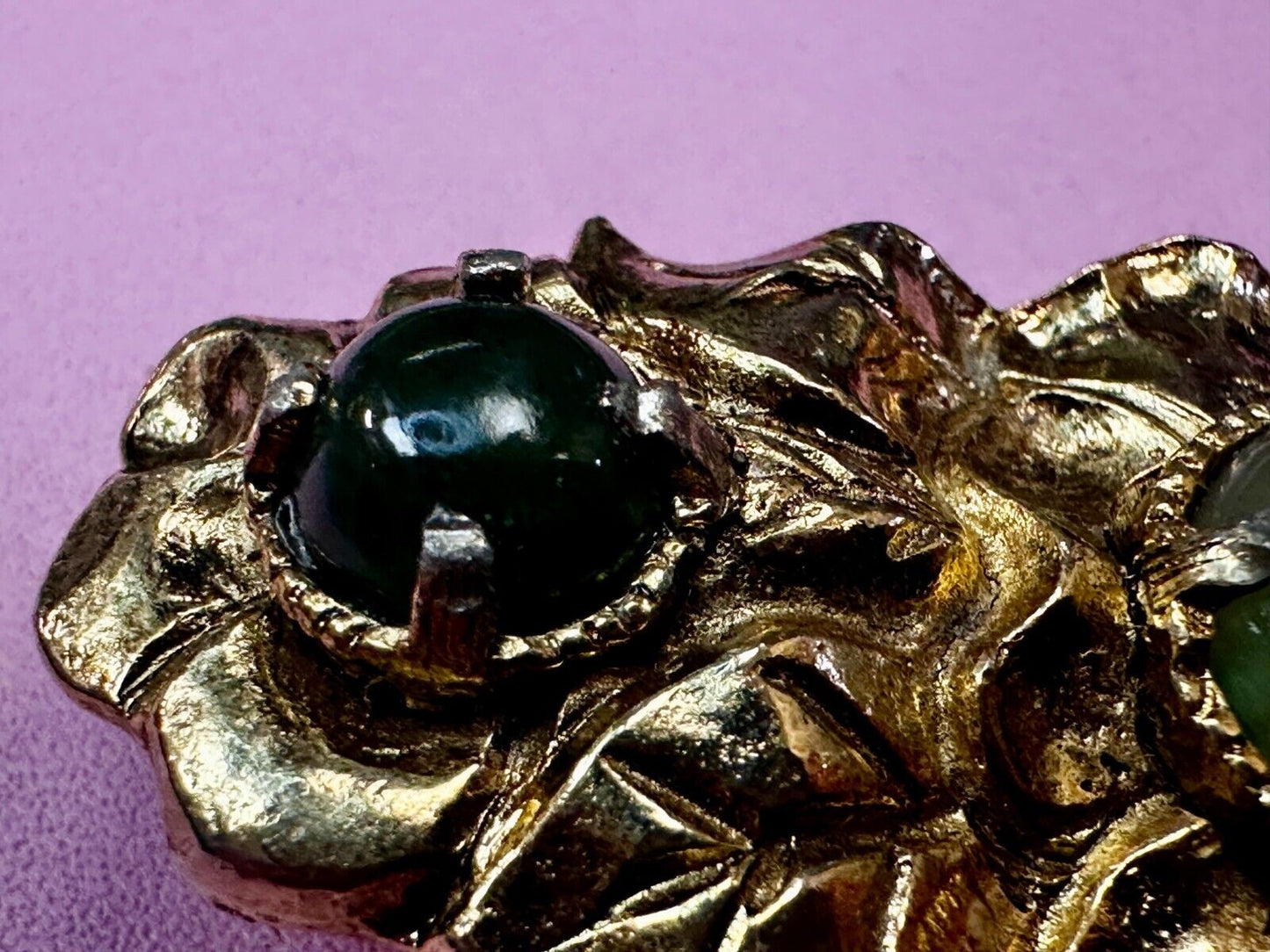 Victorian Style Green Jade? Cabochon Stone On Small Gold Tone Belt Buckle