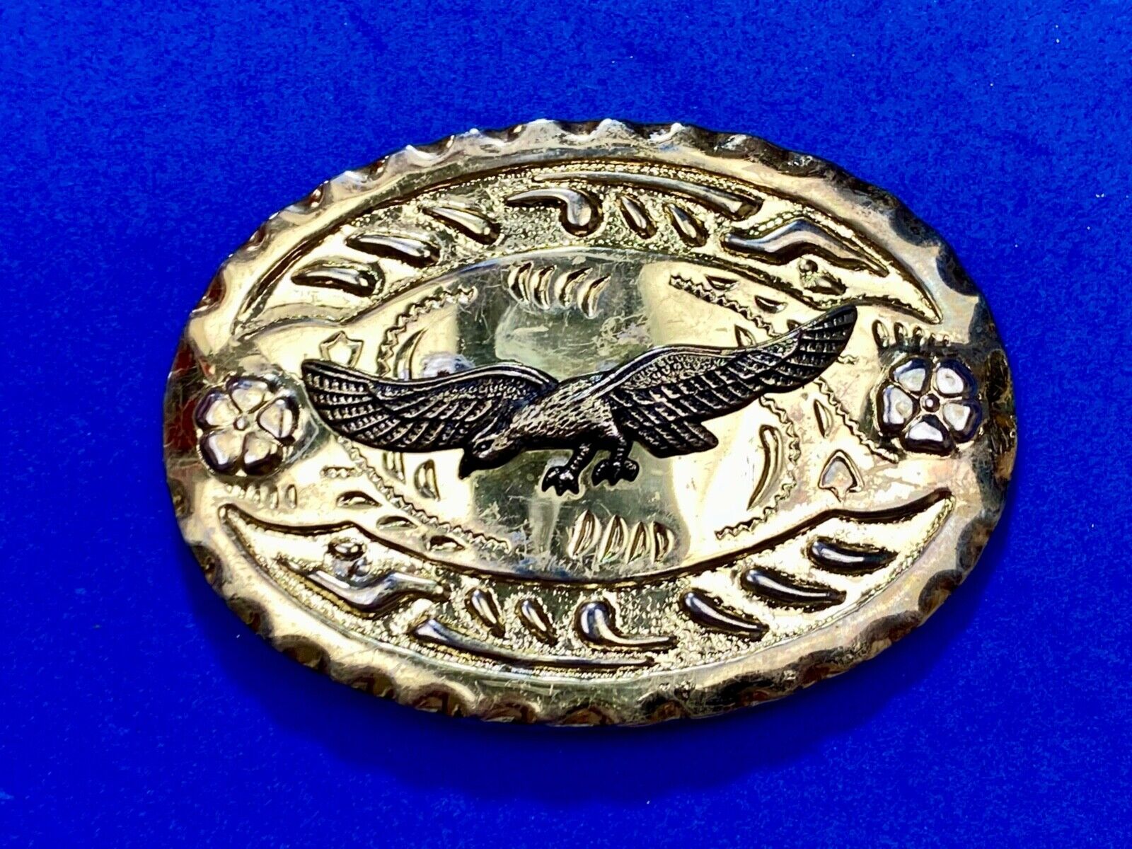 American Eagle flying proud patriotic vintage two tone Western belt buckle
