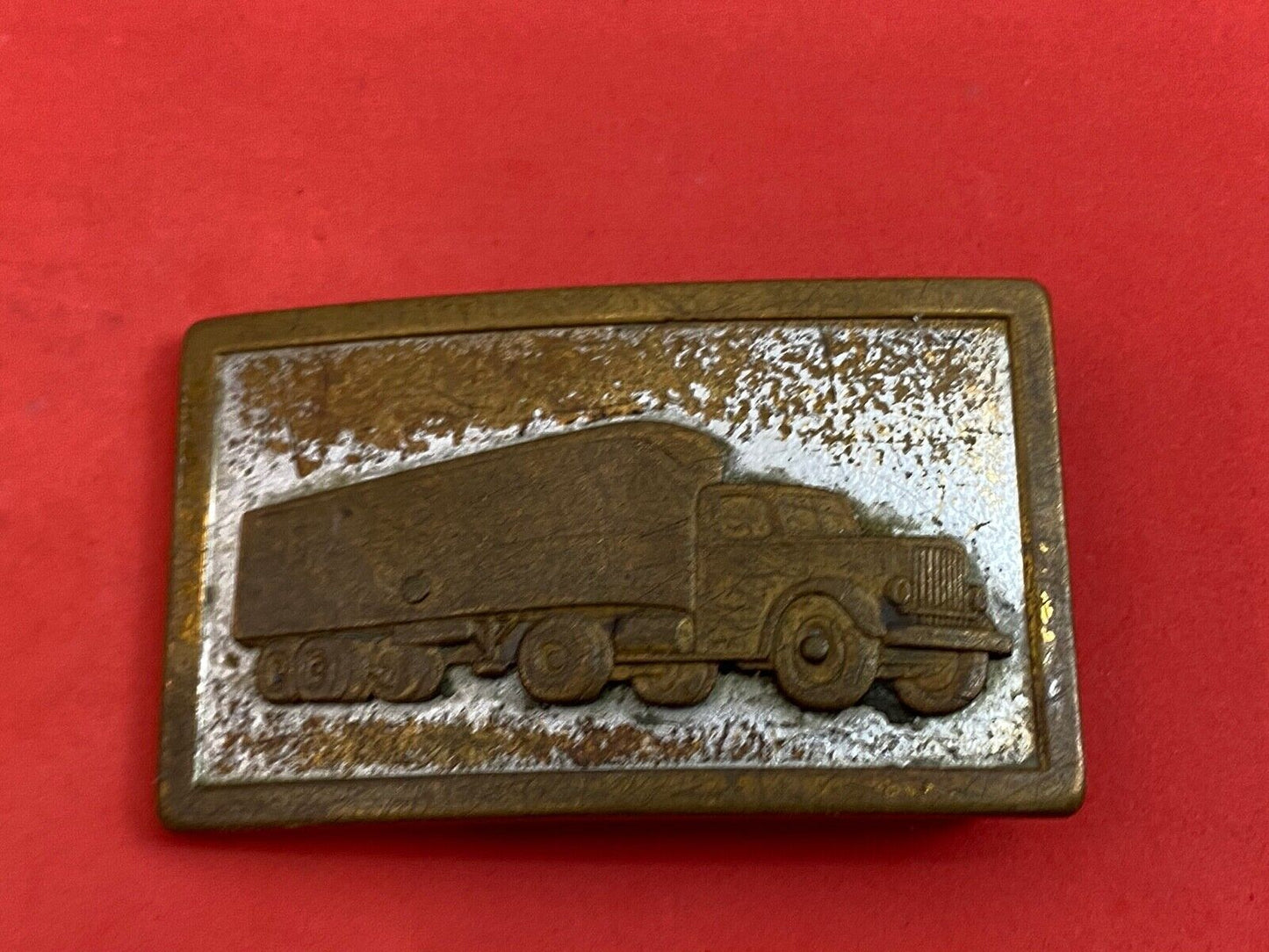 very old Vintage full semi retro Belt Buckle Big Rig Drivers 18 wheelers