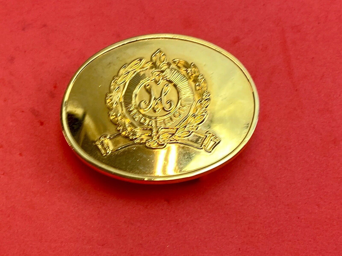 Vintage gold tone Medallion ribbon small 2"  belt buckle 
