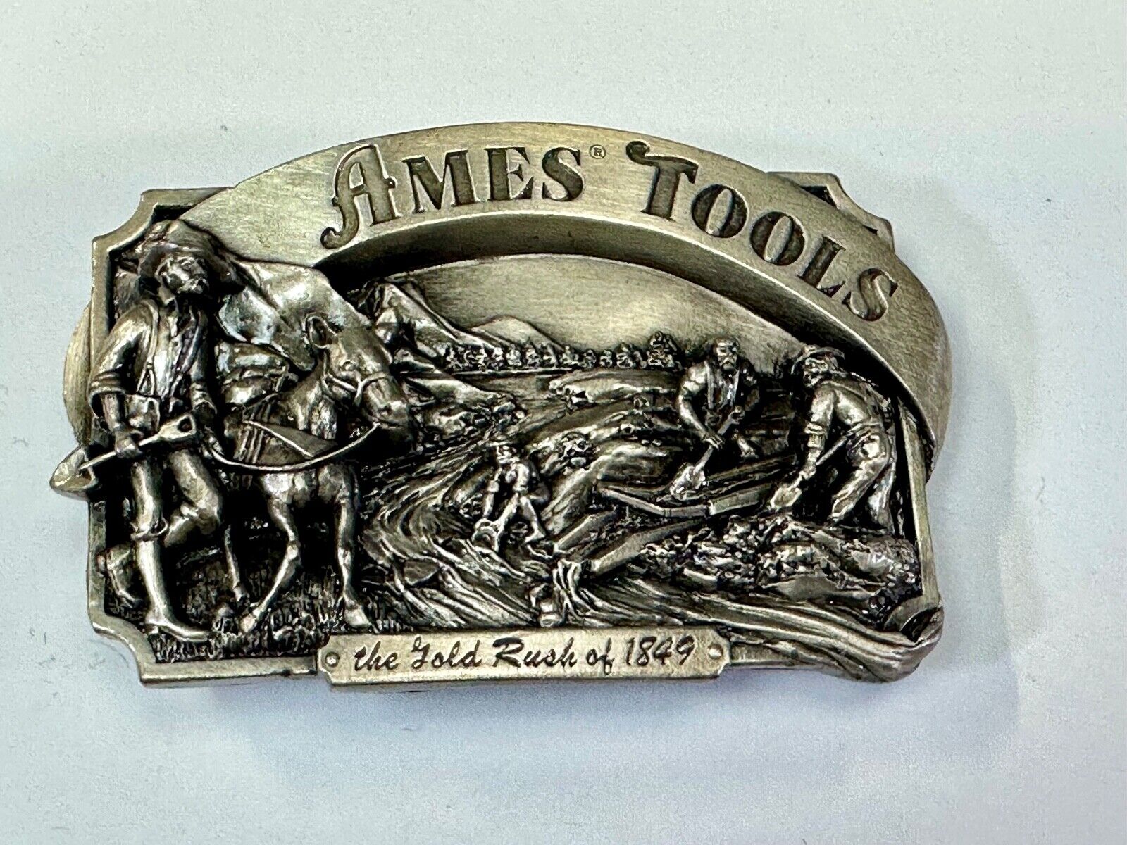 AMES TOOLS - Gold rush of 1849 Siskiyou 1985 Belt Buckle Lawn and garden supply