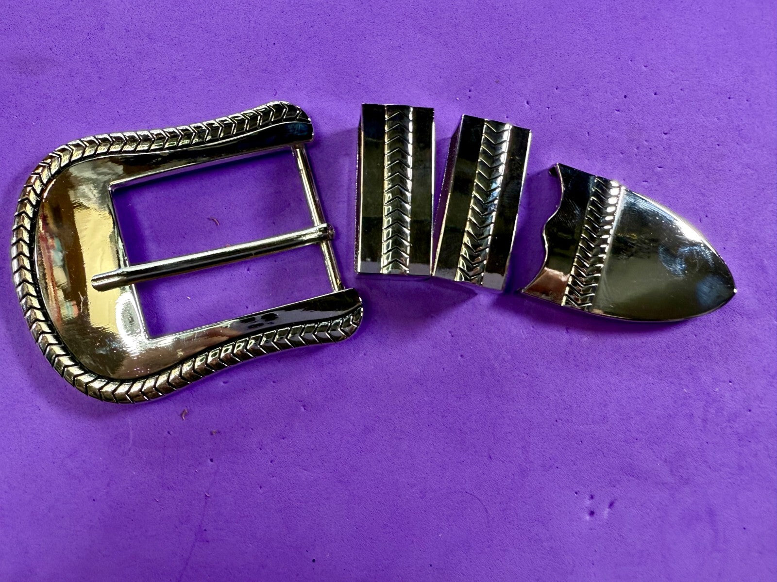 4 pc Ranger Set - Two Loops and Tip W/ Screws Large Reflective New Belt Buckle