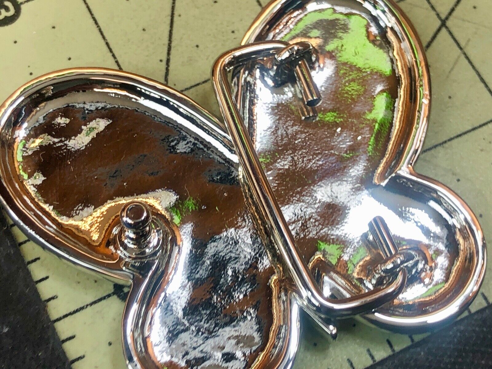 Adorable yellow figural Women's butterfly Belt Buckle w/ rhinestone accents