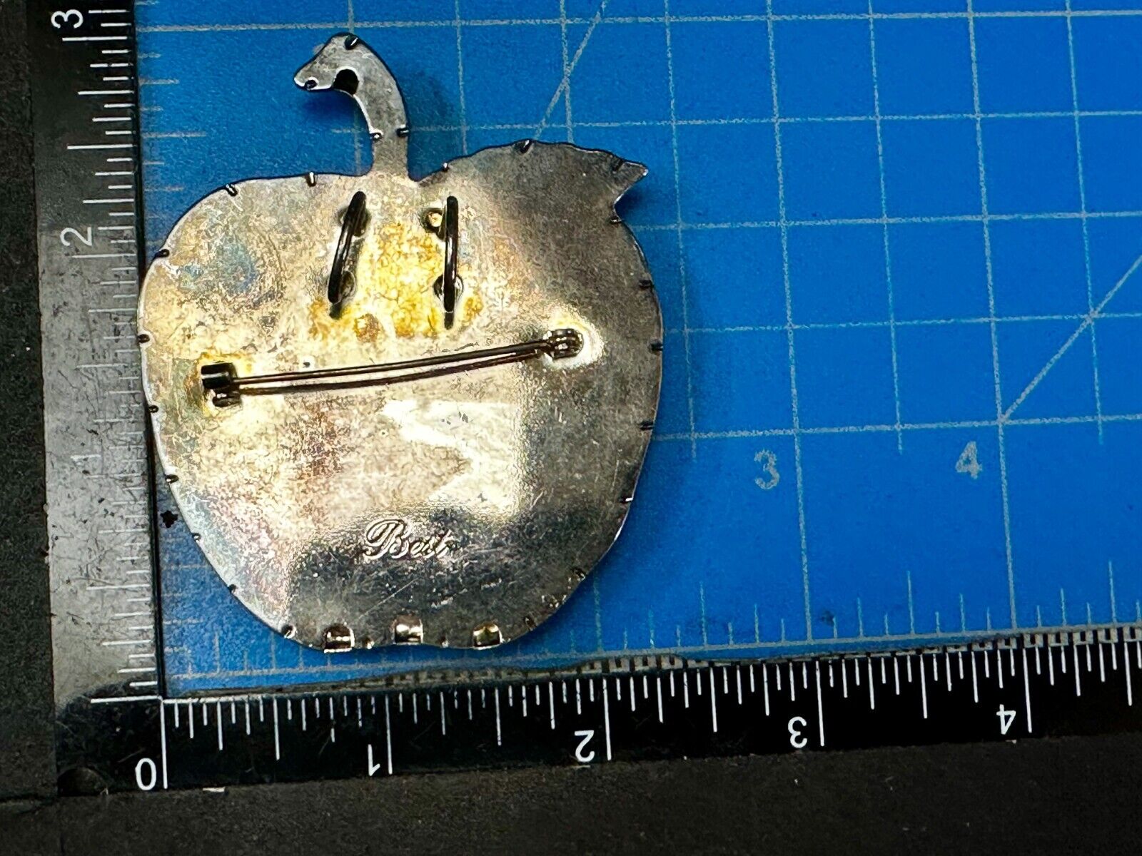 Apple Fruit Shape Hammered Texture Silver Tone Brooch Pin Signed by Best
