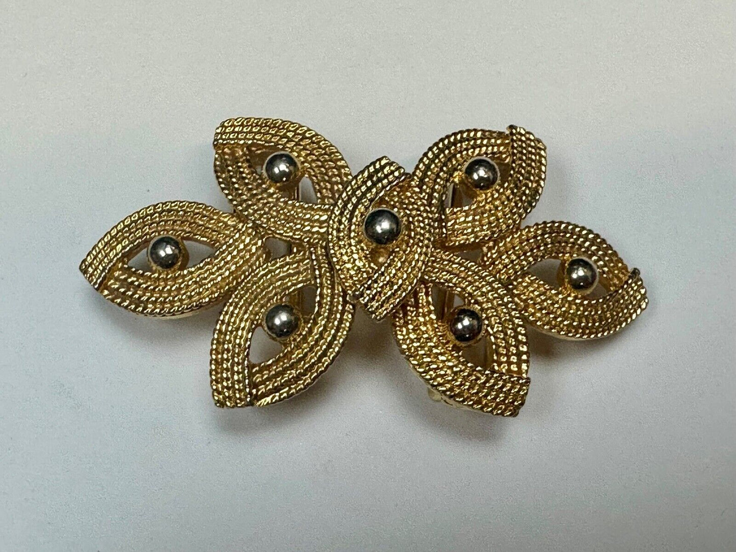 Vintage Abstract Flower pattern Two piece Interlocking gold tone 80s belt buckle