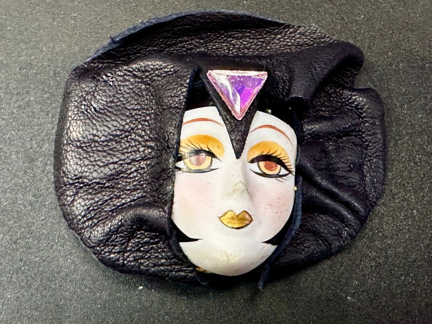 Unique Porcelain? Doll Face in Black Flapper Vintage Women's Belt Buckle