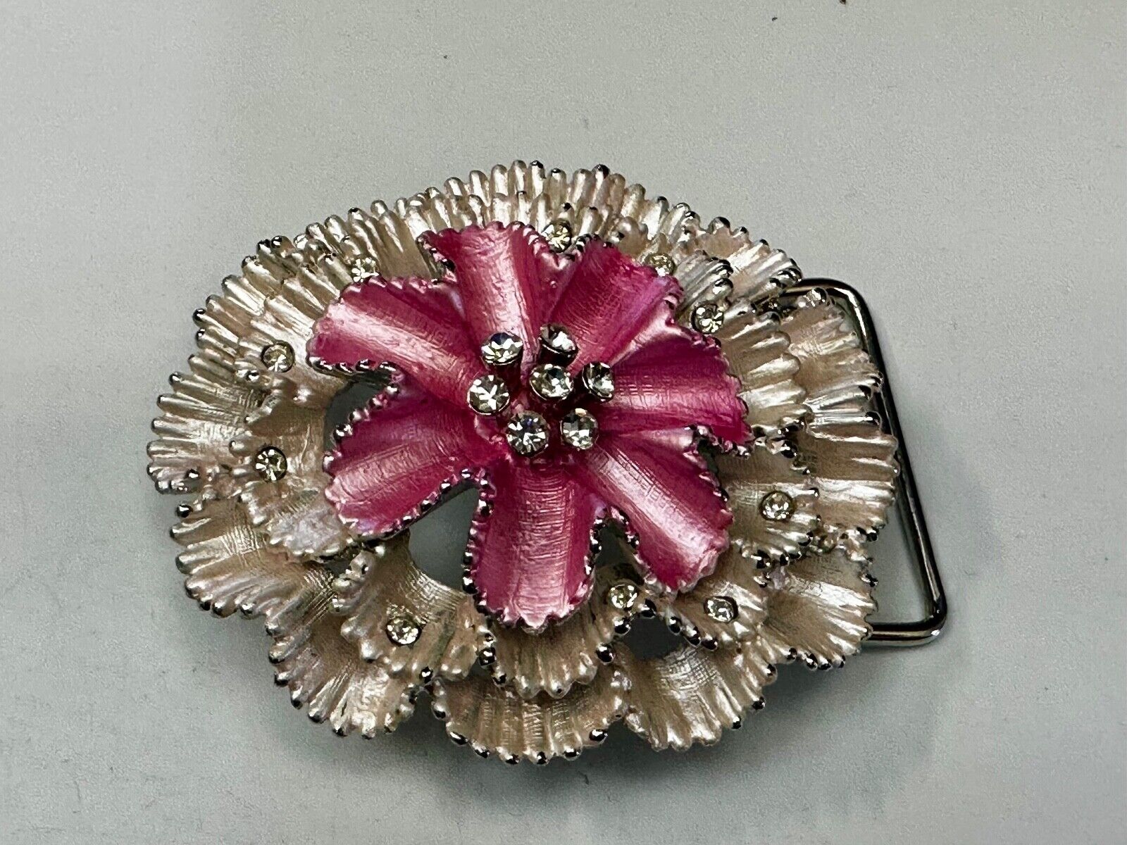 Unique Pink White Colored Flower 3D Pattern Rhinestone Accented Belt Buckle