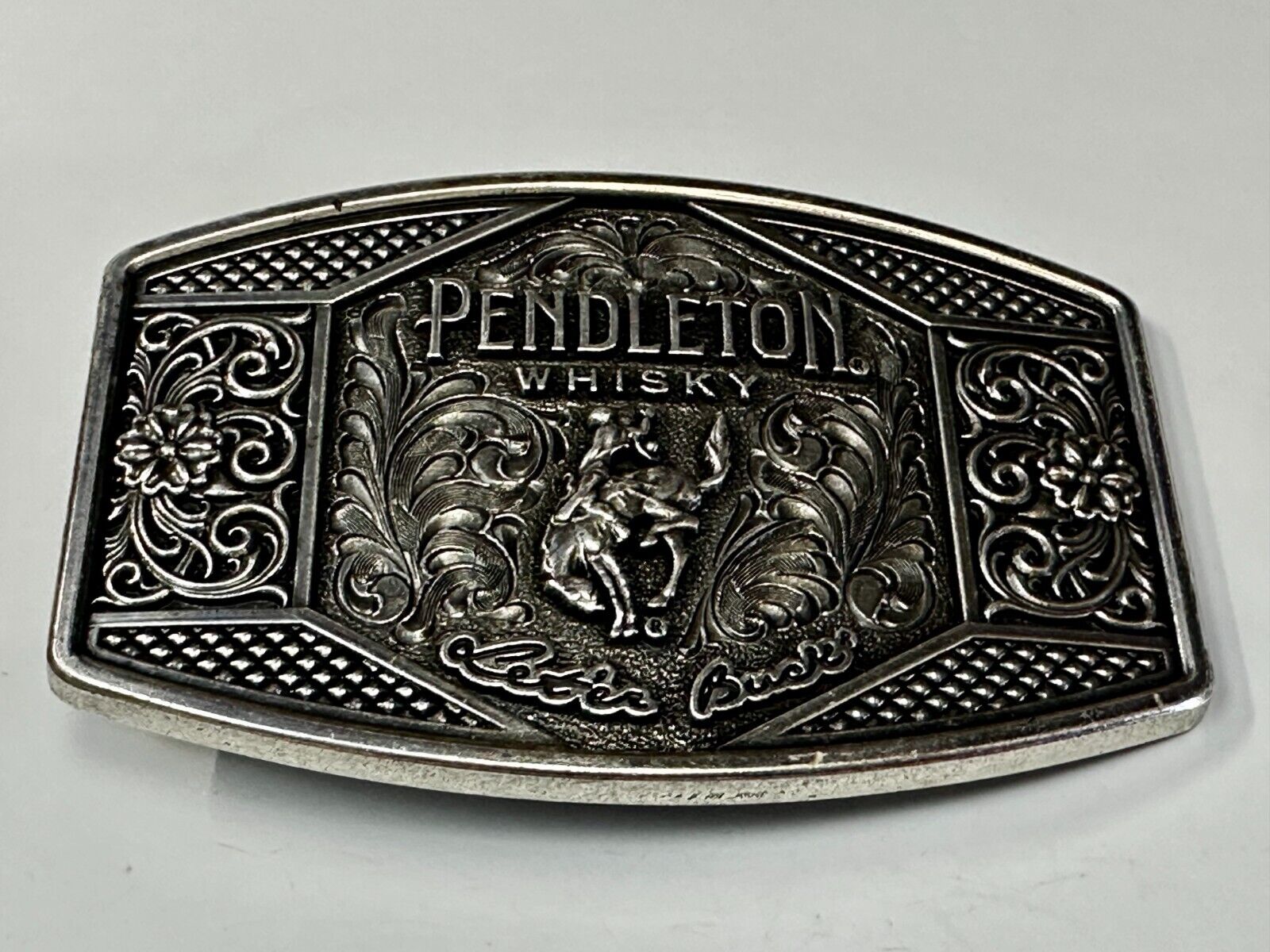 2022 Pendleton Whiskey Let'er Buck Rodeo Cowboy Montana Silversmiths Belt Buckle