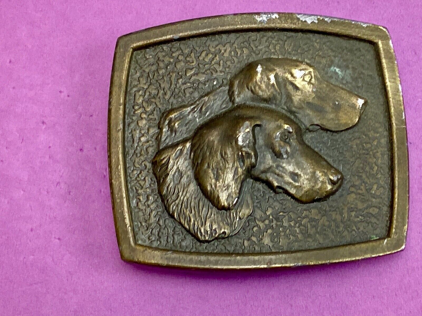 Two Dog's D&E Elkhorn Wisconsin  RARE!!  Vintage 1975 A-50 Bergamot  Belt Buckle