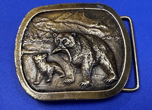Bear with Cub Learn to Hunt Fish Mountain Scene 1976 Indiana Metal Belt Buckle