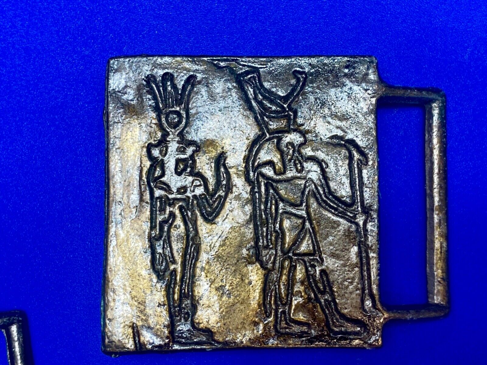 Two Tribal Warriors Indian figures?  accoral marked numbered belt buckle