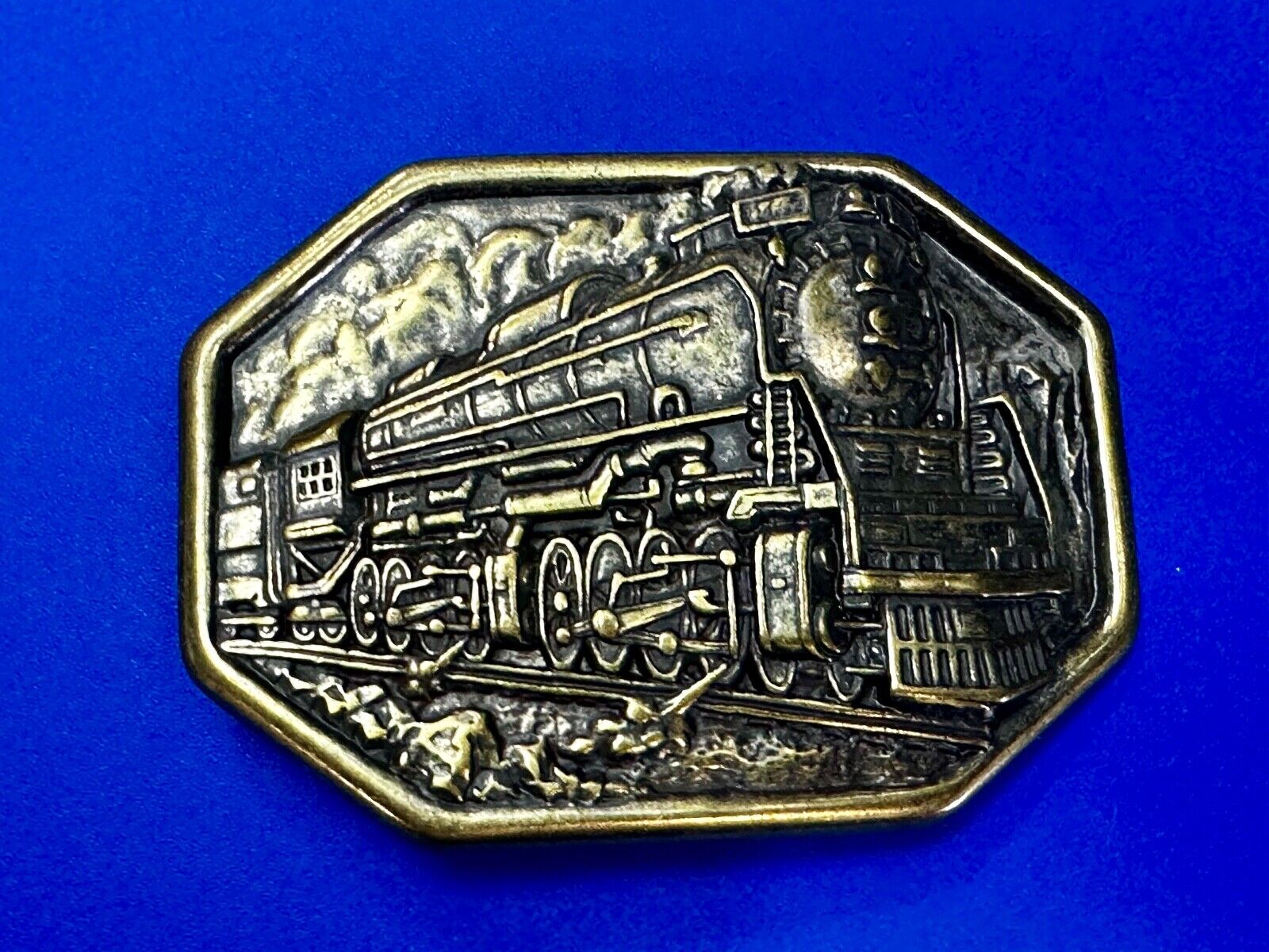 Avon Steam Locomotive Belt Buckle Vintage Collectors RR Railroad Trains Car