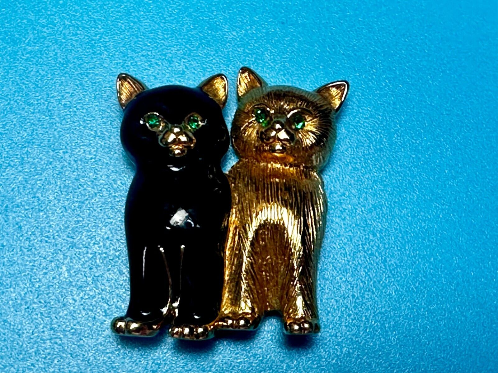 Two Sitting Cats Green Eyes, Black & Gold Kittens Brooch Pin Signed Swarovski