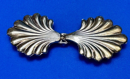 Vintage Abstract leaf shaped Two piece Interlocking silver tone belt buckle