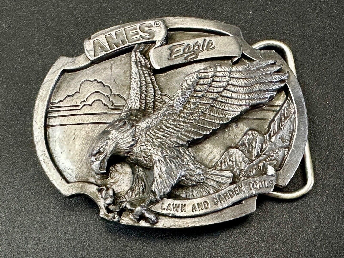 Ames Eagle Lawn and Garden Tools vintage 1987 Siskiyou belt buckle
