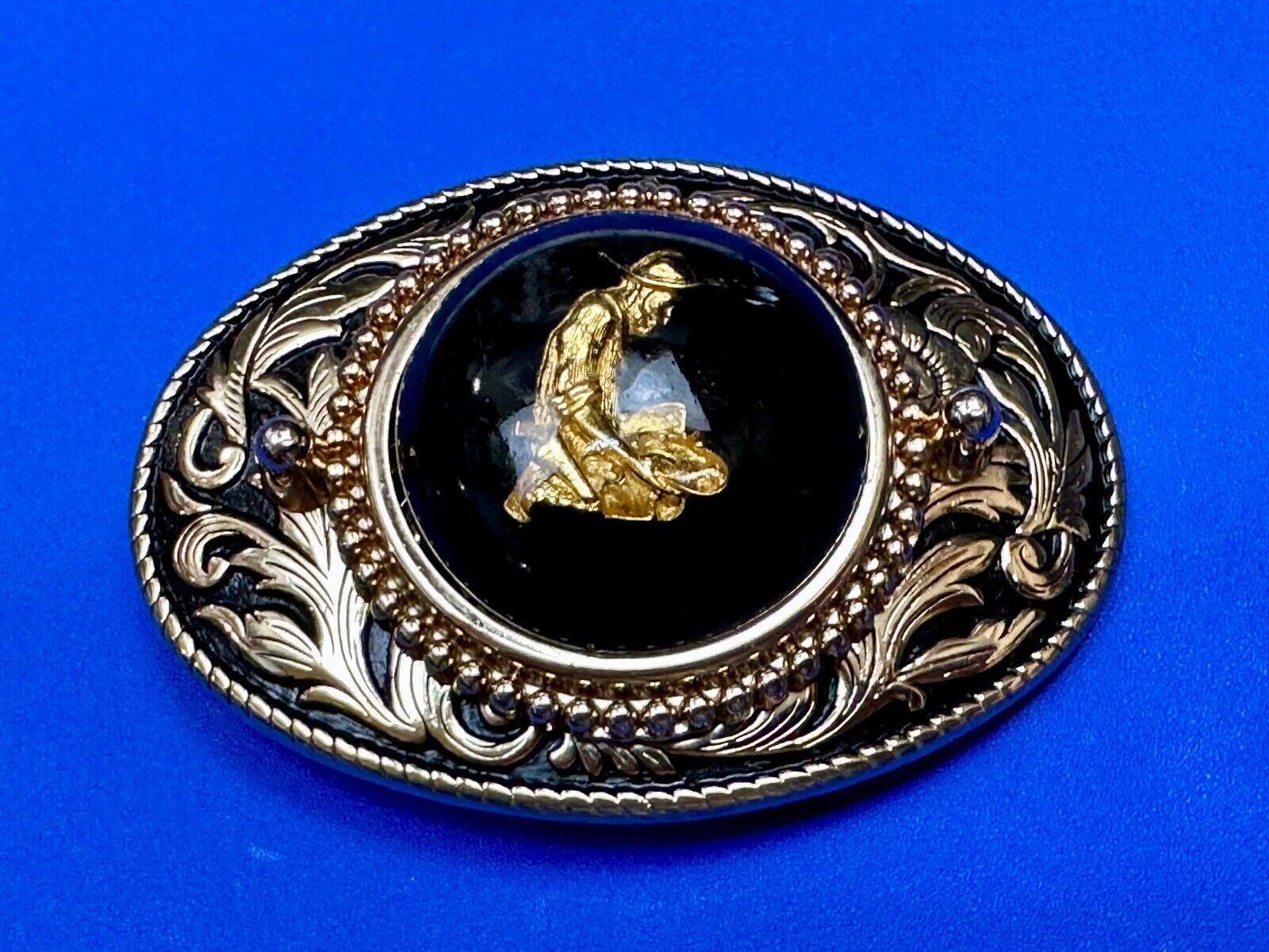 Artisan Gold Panning Beautiful centerpiece in Vintage western Belt Buckle