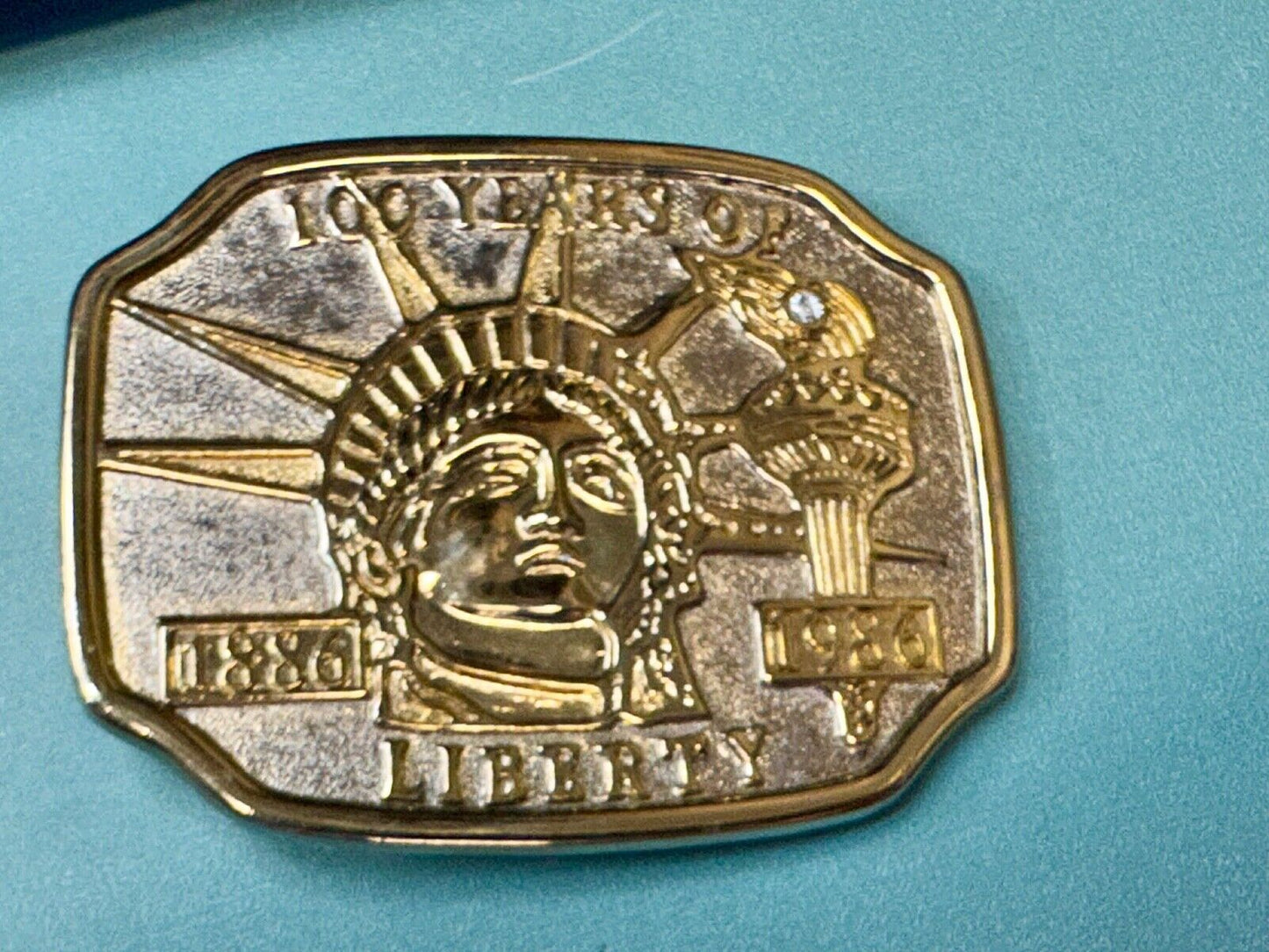 100 Years of Liberty  - NYC statue of Lady Liberty Souvenir Vintage belt buckle