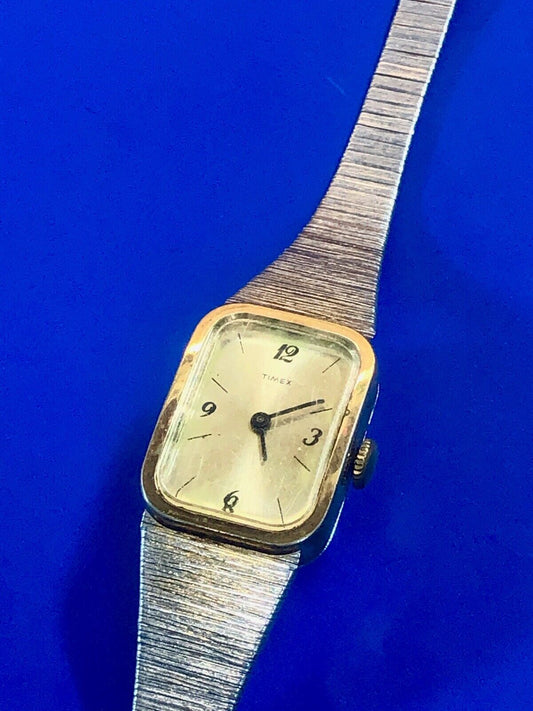 Timex Vintage Gold tone retro wind up watch