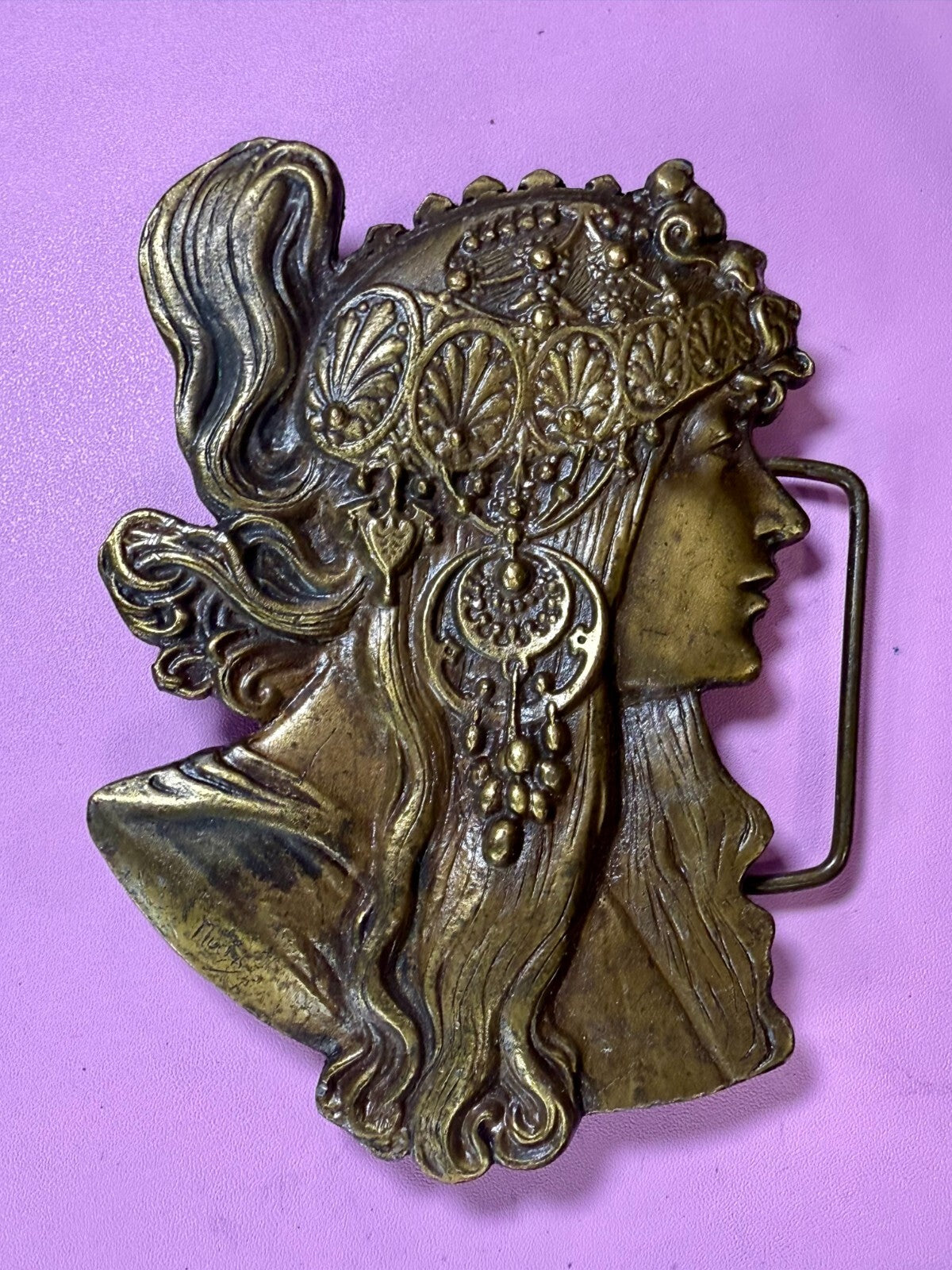 Alphonse Mucha Art Nouveau Boho Hippy Vibe Brass Tone Bergamot Belt Buckle E-60
