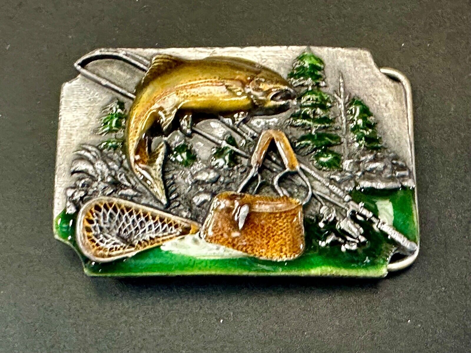 A Bad day fishing better than good day working - Vtg. Siskiyou 1989 belt buckle