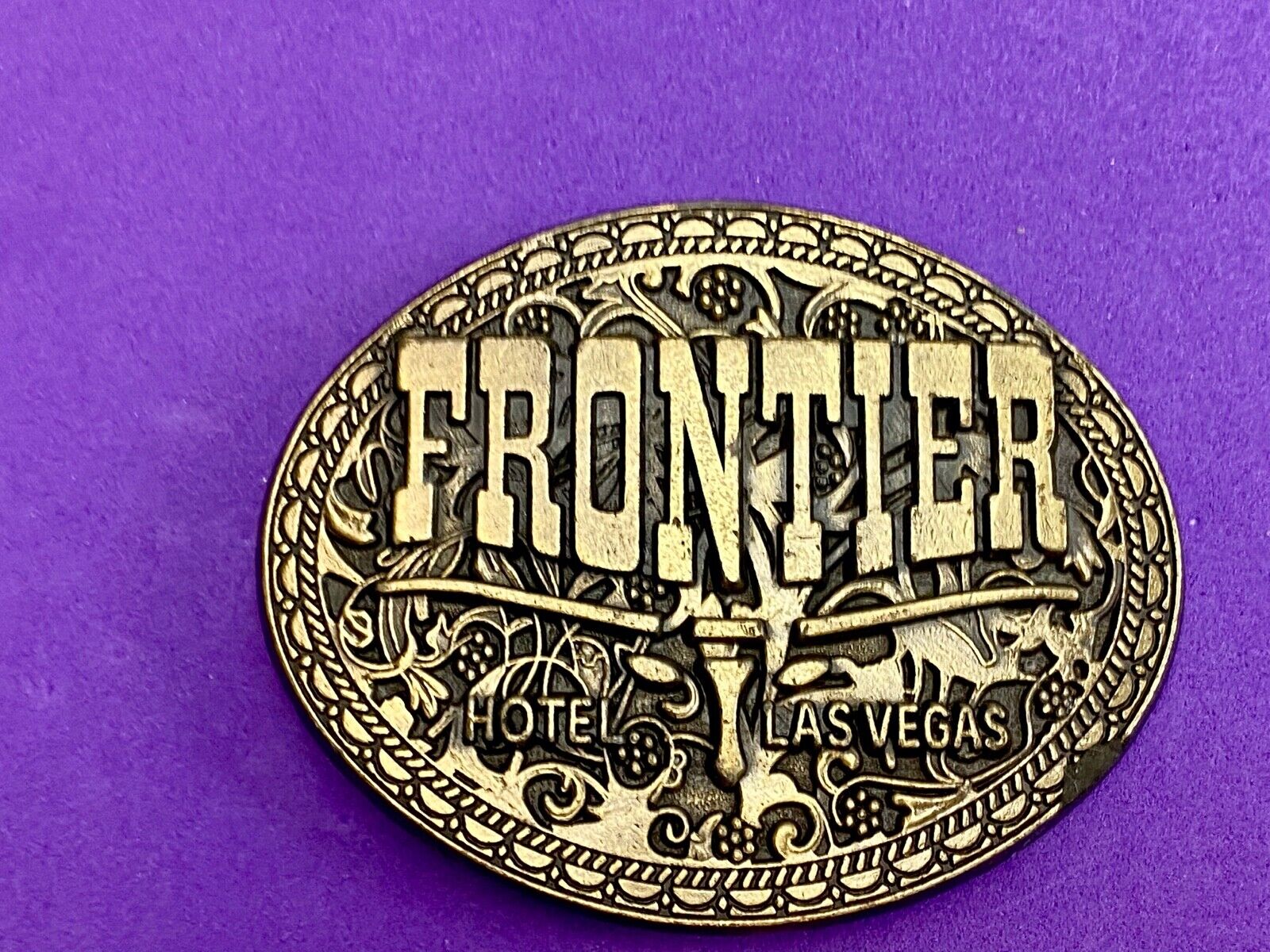 Vintage Frontier Hotel casino Las Vegas belt buckle - Western long horn 