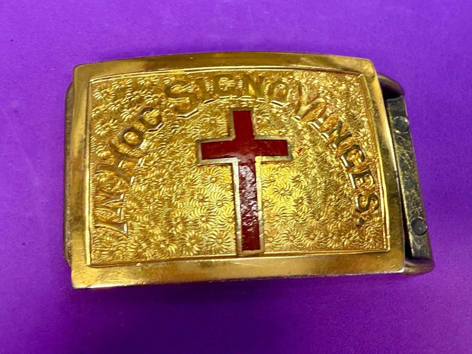 VINTAGE In Hoc Signo Vinces Masonic Knights Templar RED CROSS Belt Buckle