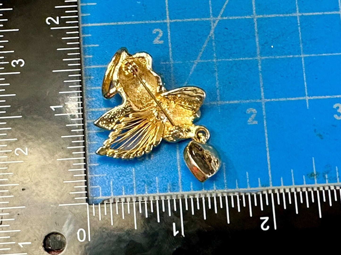 Angle with wings and Heart dangle beautiful AAI vintage brooch pin